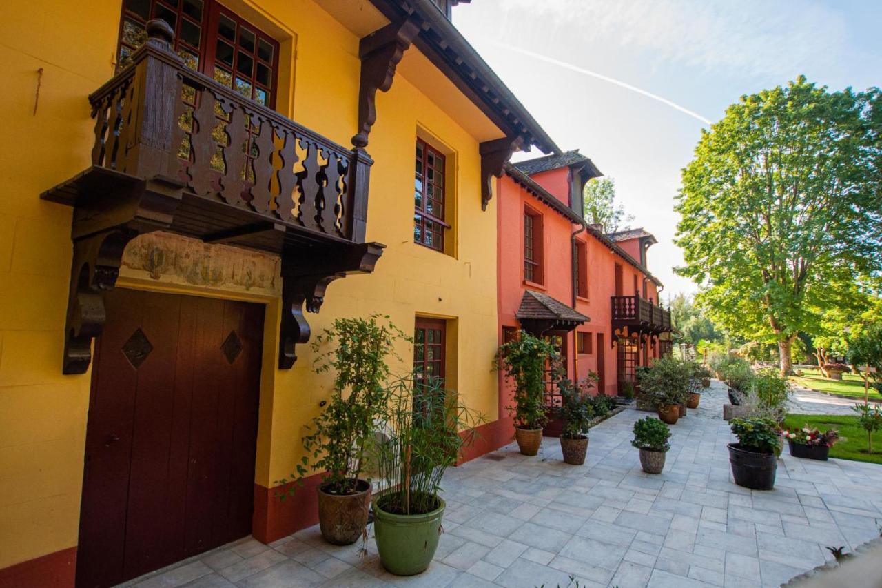 Moulin De Fourges Hotel Exterior photo